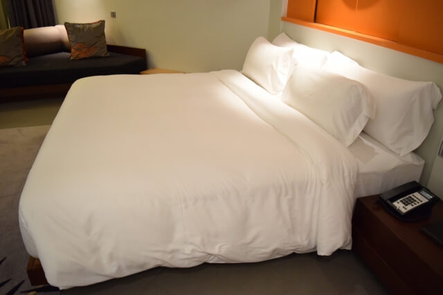 マットレス　吊り上げ